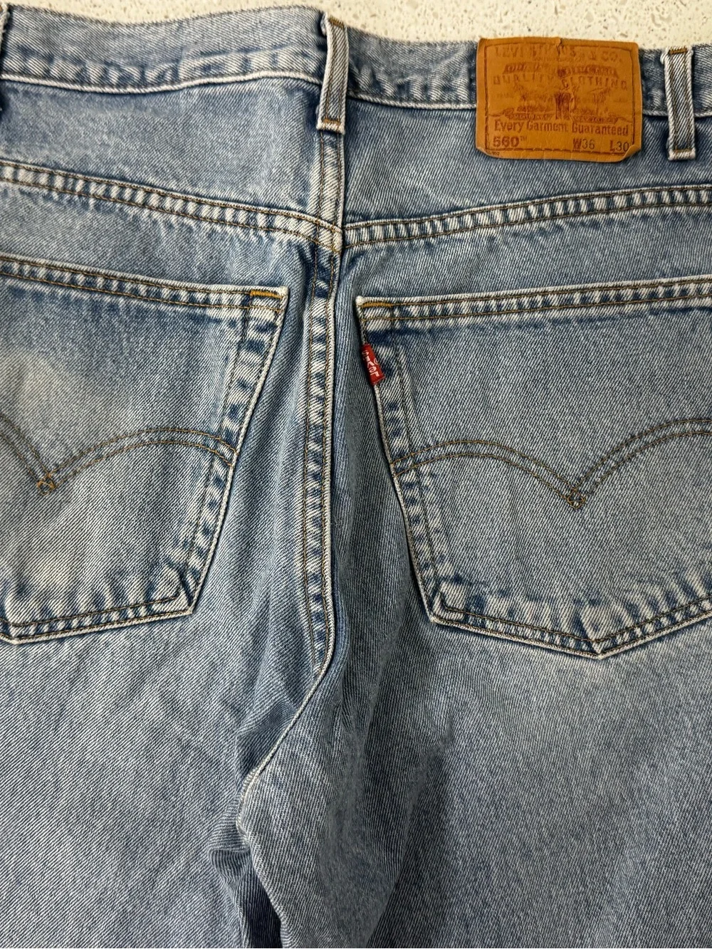 Levis 560 Loose Fit Tapered Leg Jeans Men 36x30 Blue Vintage 90s Work Whiskered